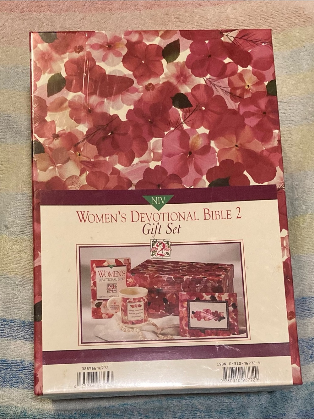 NIV Women’s Devotional Bible 2 Gift Set - Pink Floral- Vintage 1996